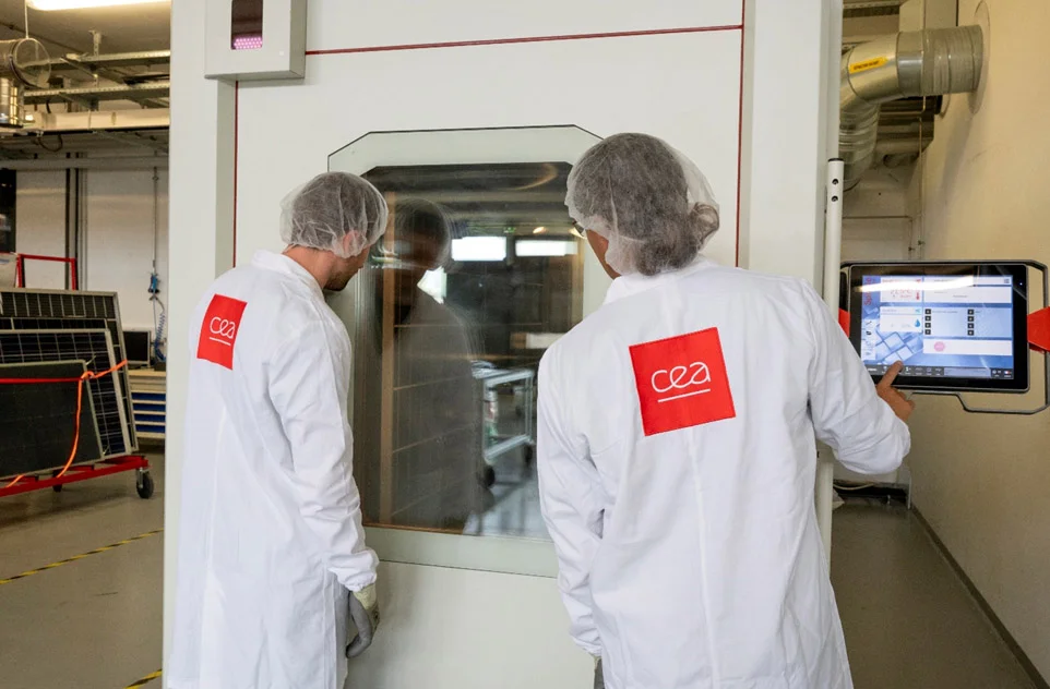 Enceinte climatique dans les laboratoires du CEA